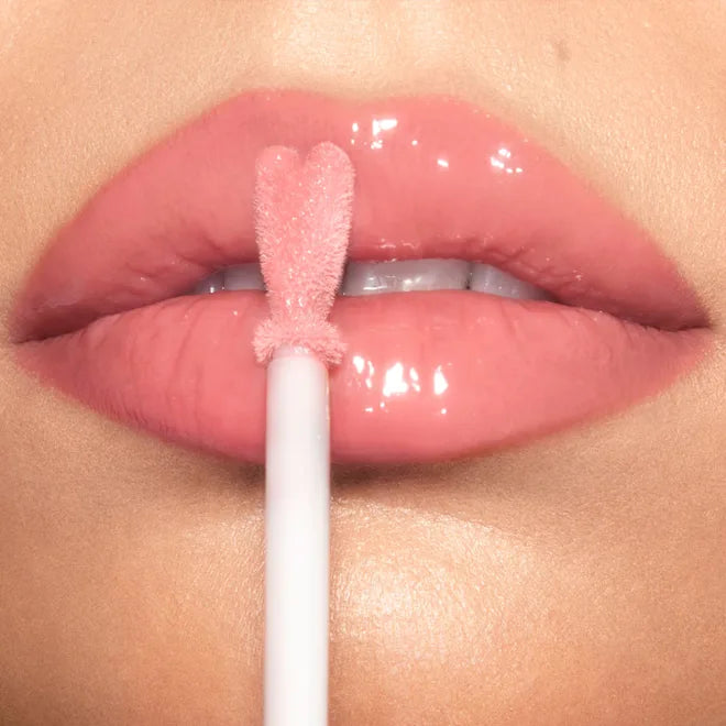 pillow talk collagen lip bath